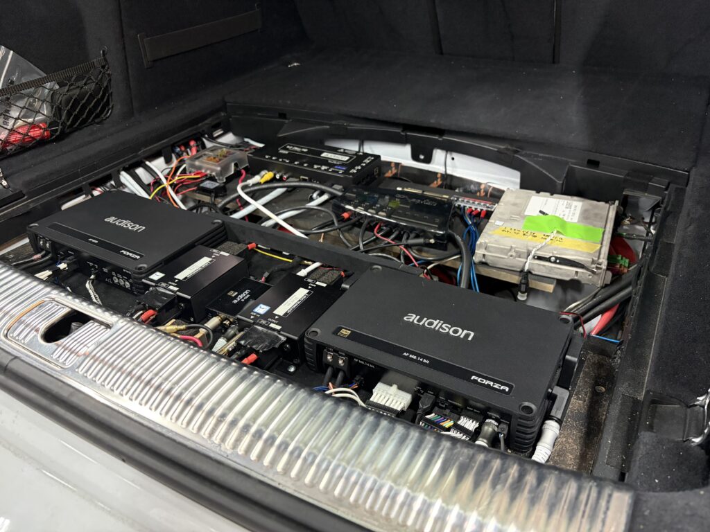 Audison FORZAアンプとDSPを中心としたシステム構成