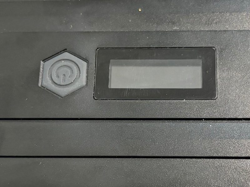 本体上部のカットオフスイッチ